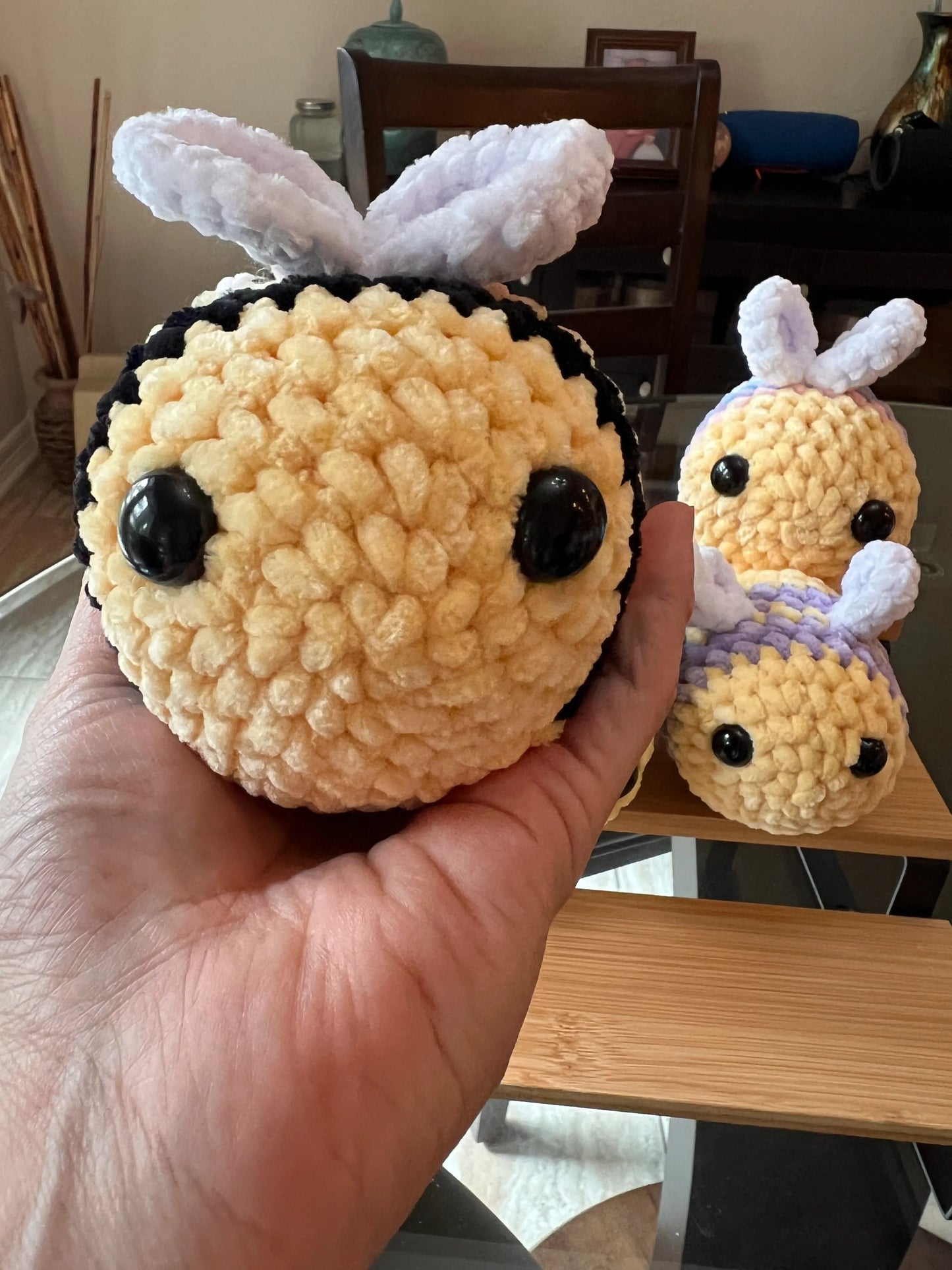 Front view of a regular bee plushie