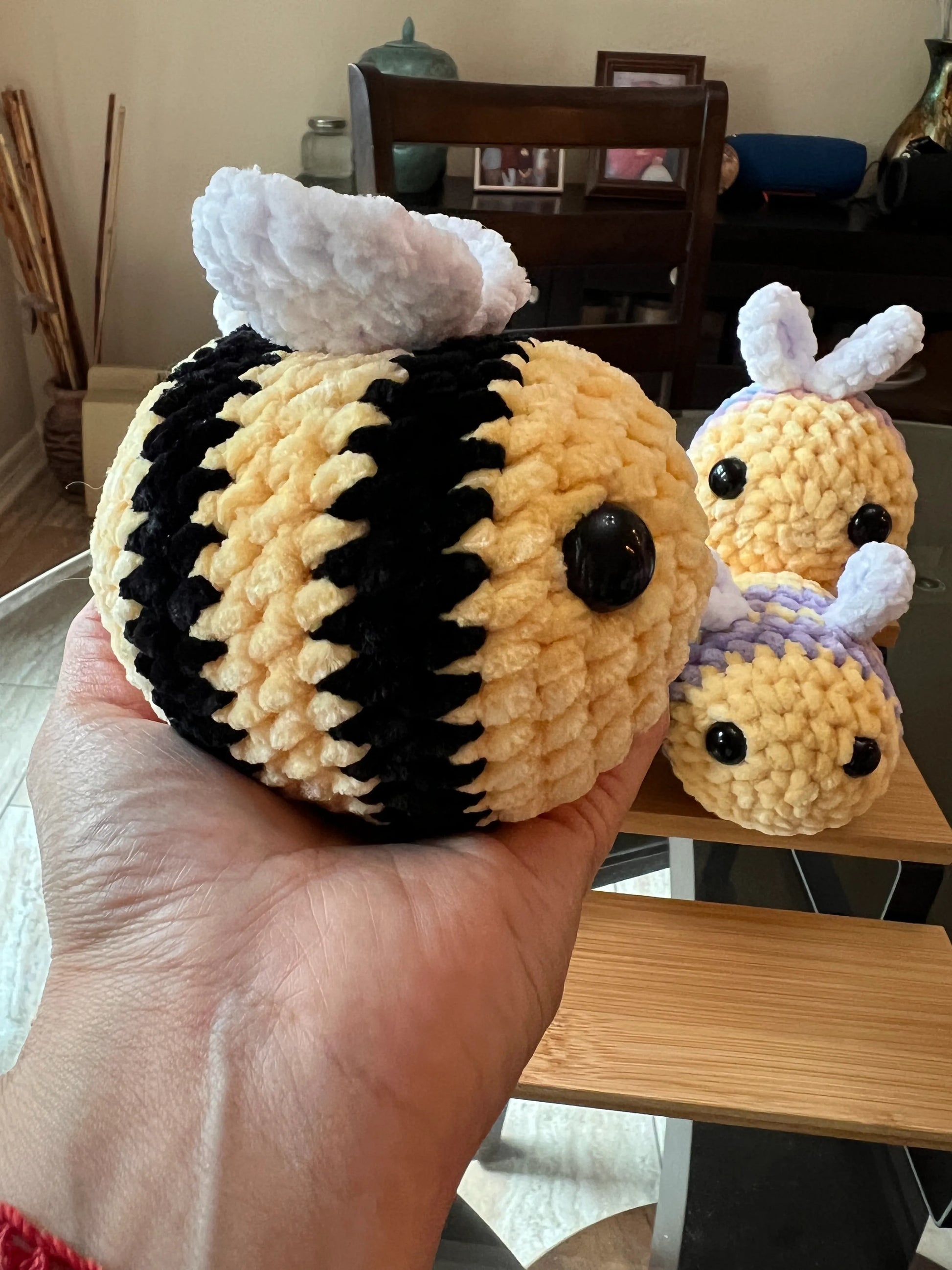 Side profile view of a regular bee plushie